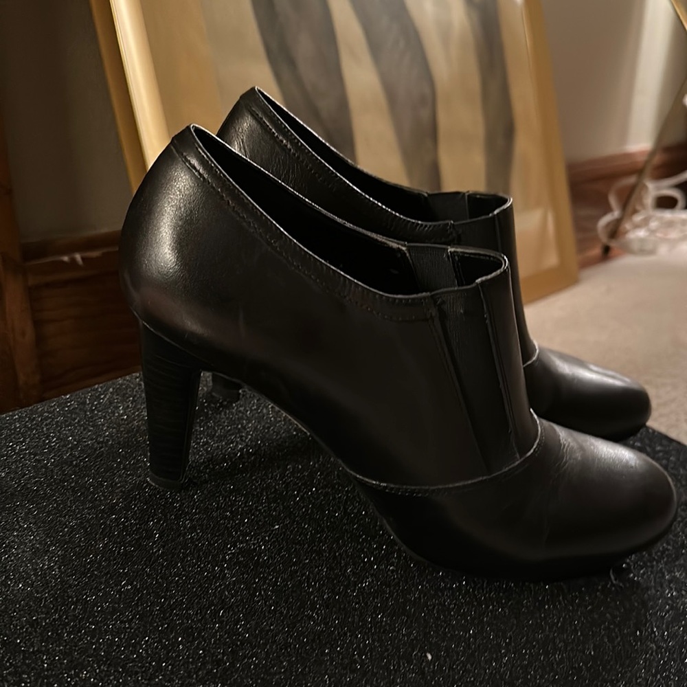 Never worn brand new black leather Franco Sarto 3.25 Inch Heel